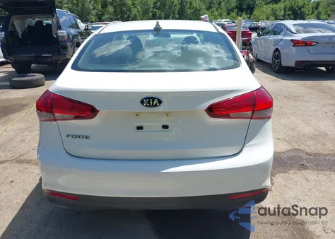 2017 Kia Forte Lx из США, поврежденный, VIN 3KPFK4A74HE067422